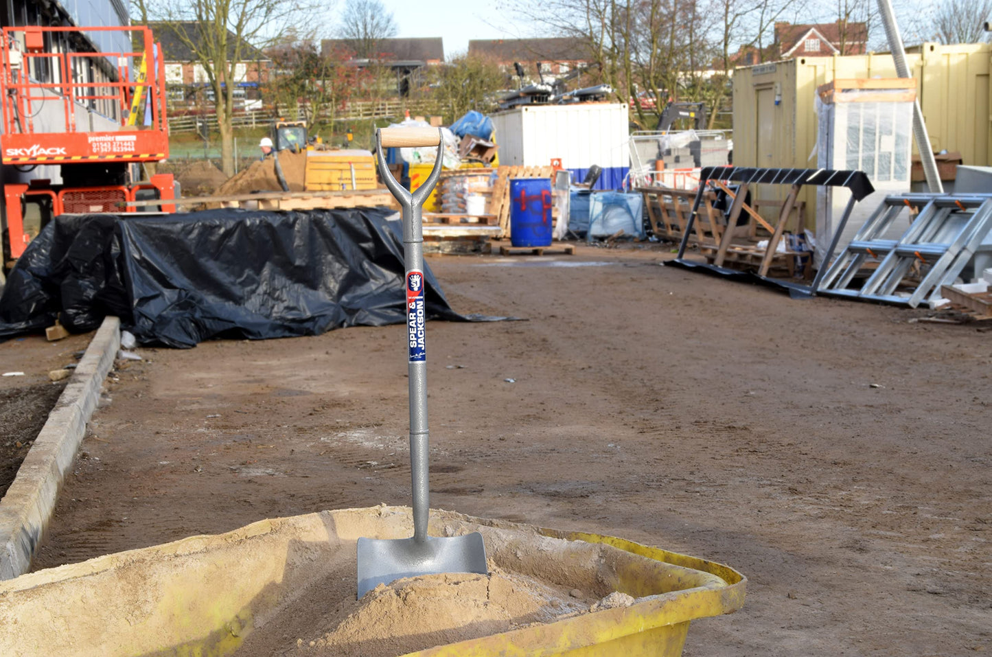 Spear & Jackson 2002AR Square Mouth No.2 Tubular Steel Shovel