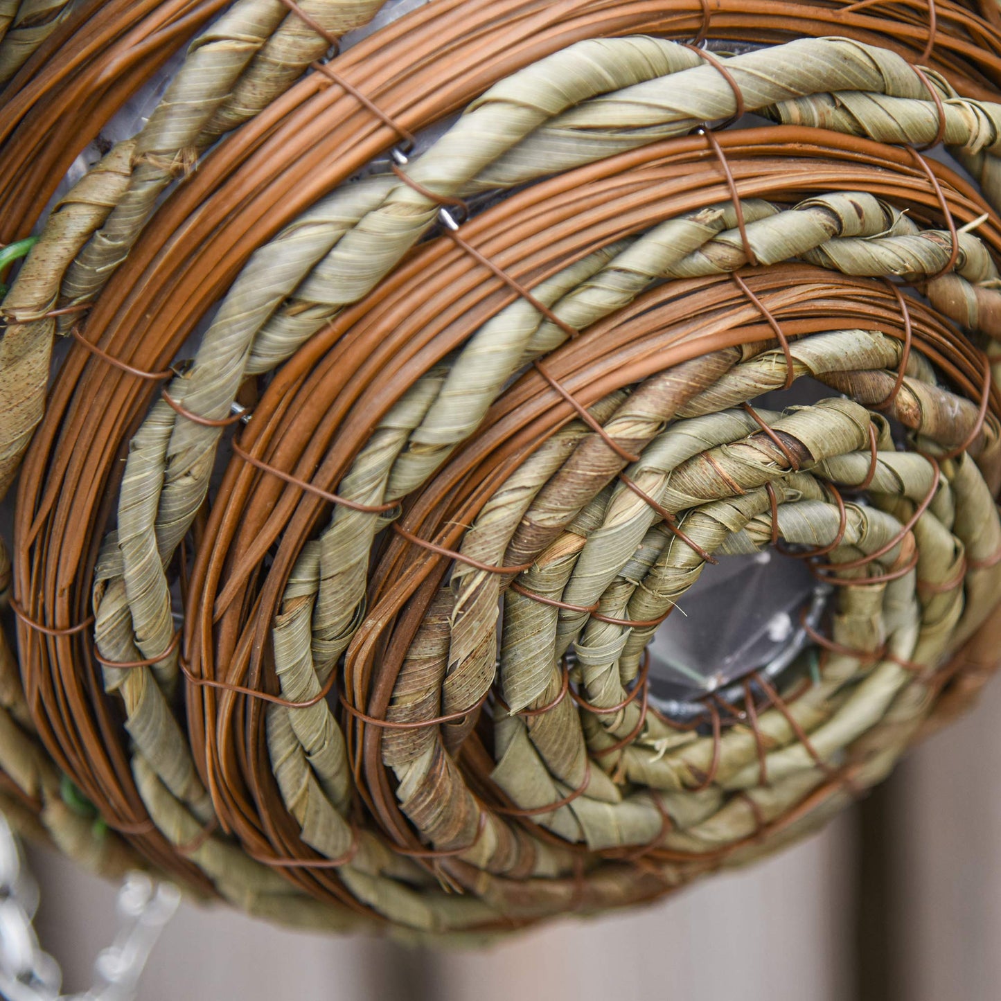 Outsunny Pack of 2 Artificial Lisianthus Flowers Hanging Planter with Basket for Indoor Outdoor Decoration