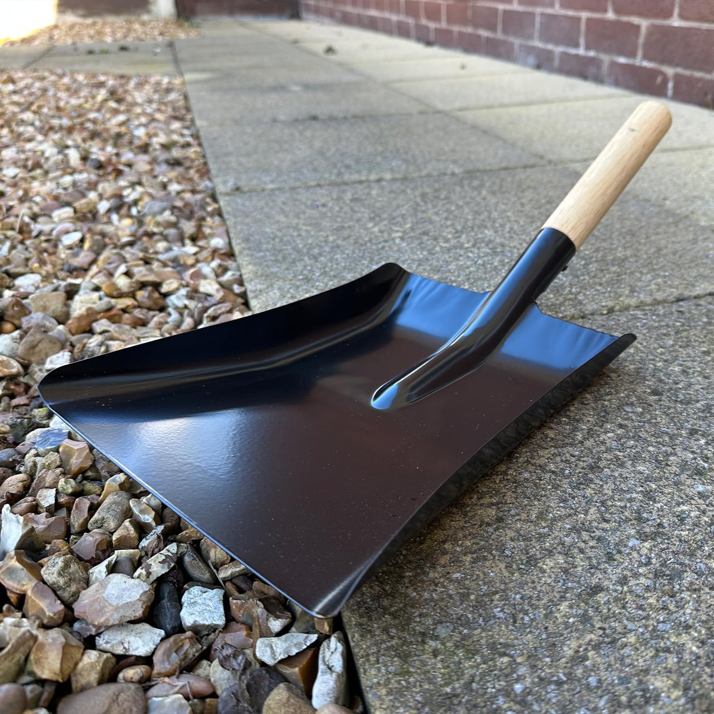 LSC Coal Ash Shovel with Wooden Handle Heavy Duty Metal for Digging, Gardening, Land Management, Yardwork, Farming, and Outdoors Snow Shovel (SHOVEL)