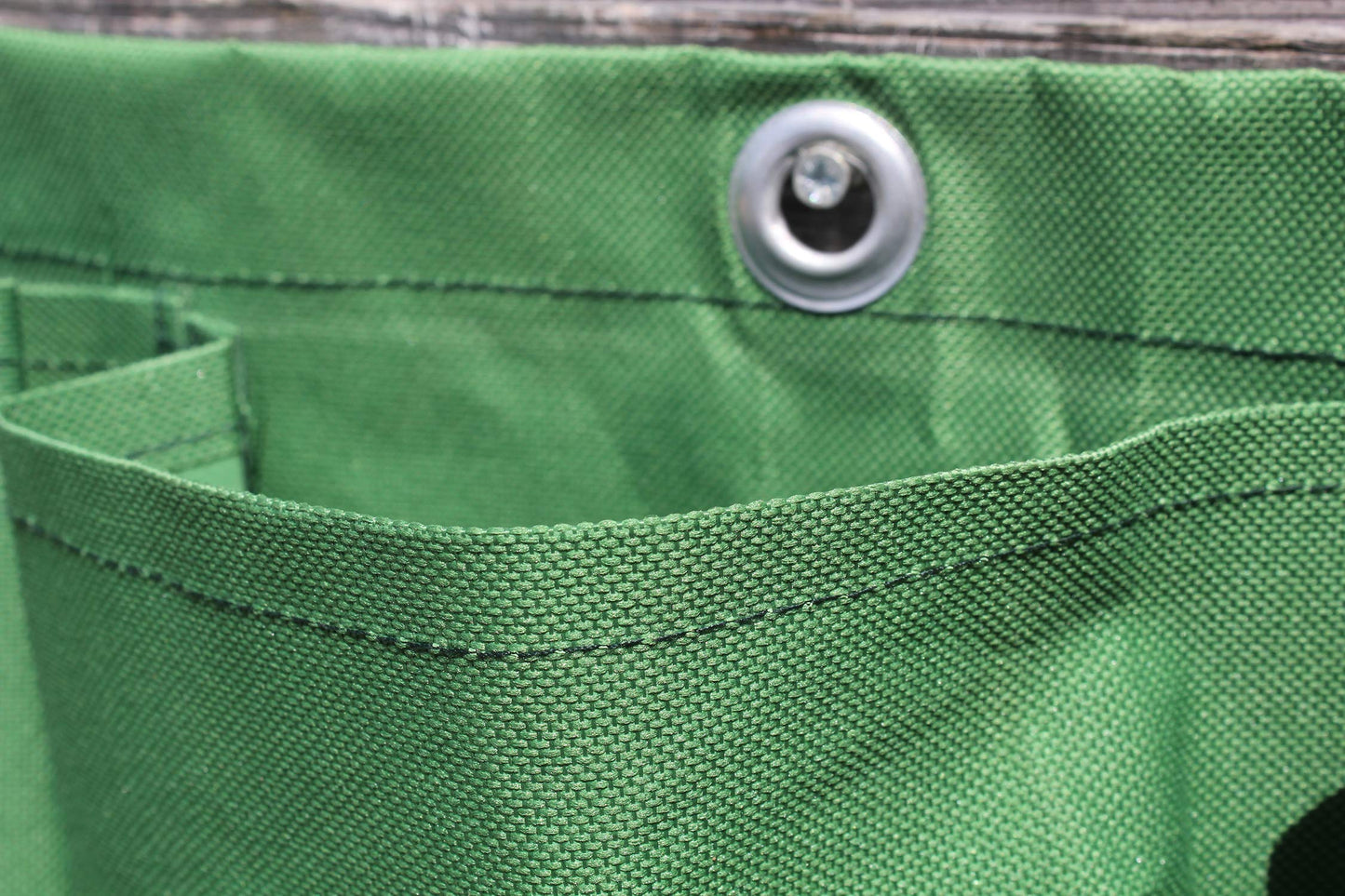 Haxnicks Herb Wall Garden Planter | Vertical Garden Planter For A Lliving Herb Wall Garden | Indoor Or Outdoor Use | Urban Garden Balcony Terrace | Green, W60cm x H48cm | Planter300101