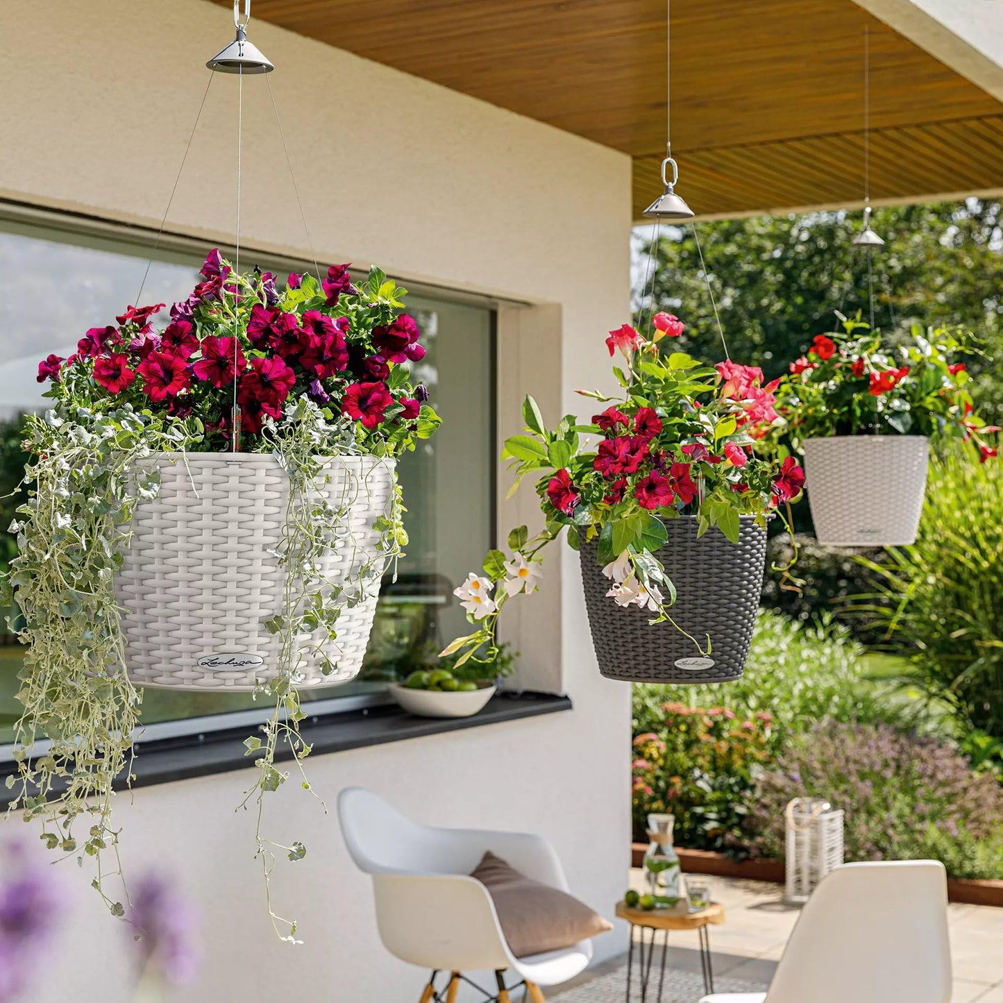 Lechuza Self Watering Hanging Plant Pots NIDO Cottage 28 Rattan Look Plastic Outdoor Indoor Planter with Drainage Hole D27 H23 cm White
