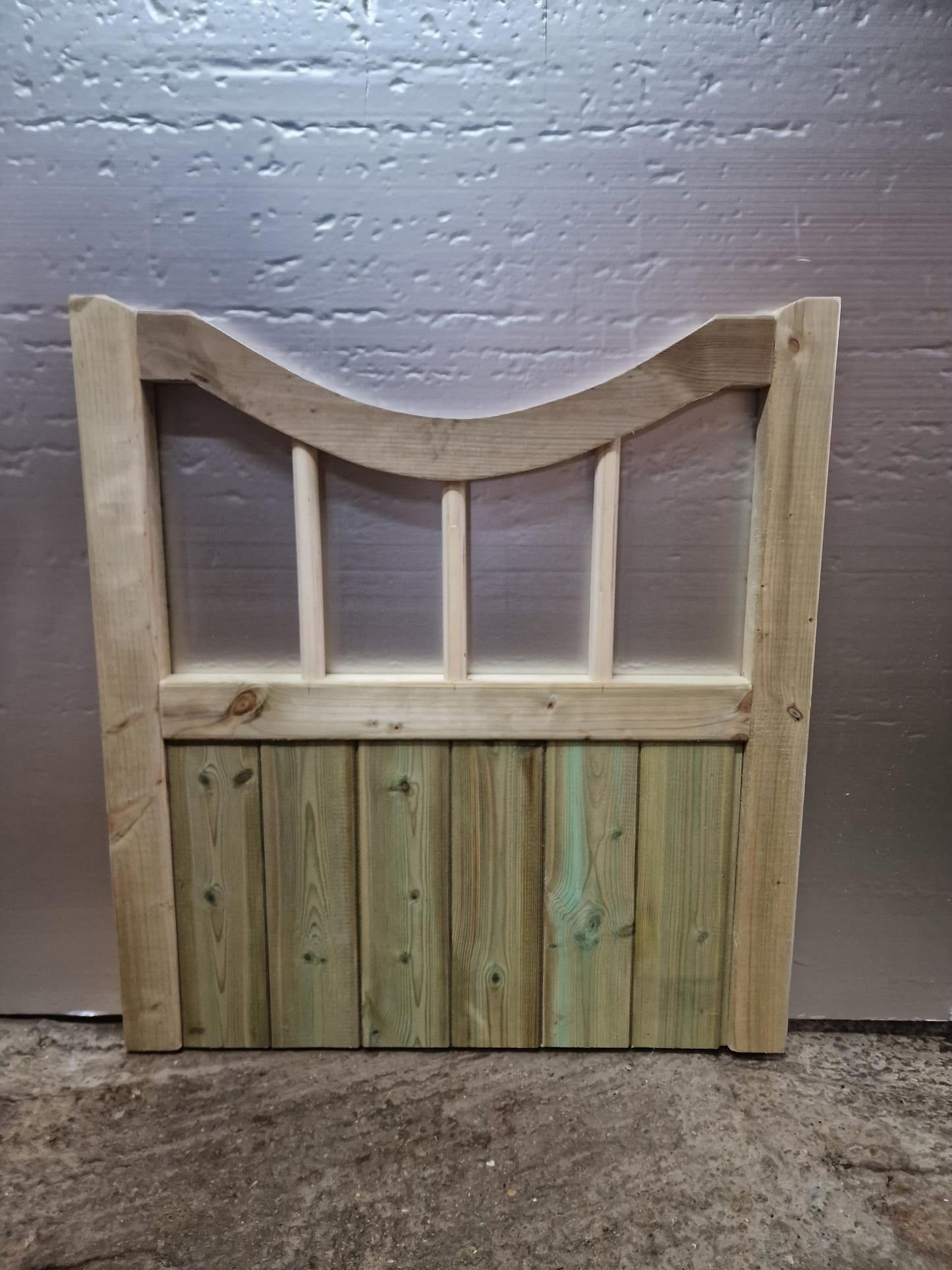 md carpentry Wooden Garden Gate, 90cm High x 105cm Wide x 5cm Deep, Treatment Green, Rustic Style