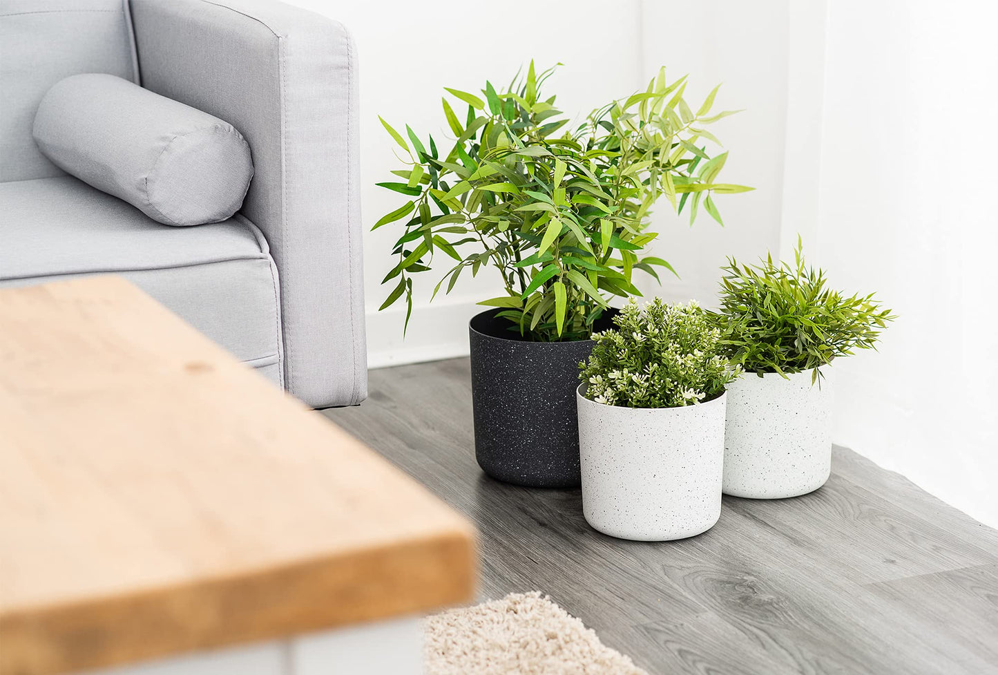 LIVIVO 22CM Round Plastic Flowerpot Plant Pot with Speckled Sandstone Effect for Indoor & Outdoor use including Kitchen Living Room Hallway Garden Patio Entrance Balcony Window - SET OF 2 (Grey)