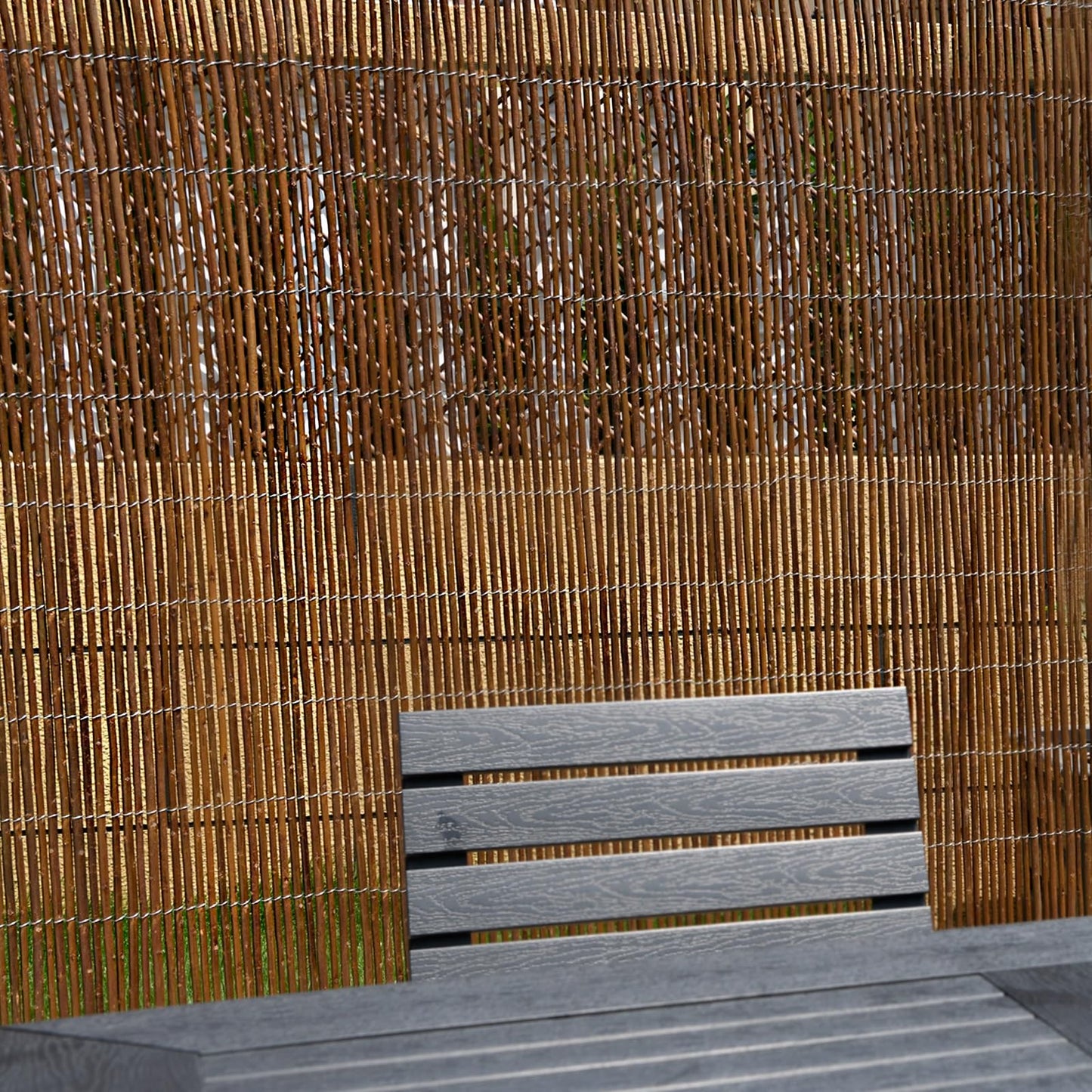 Wadan 1m x 4m Willow Bulrush Natural Garden Fence Panel Screening Roll Privacy Border Wind & Sun Protection