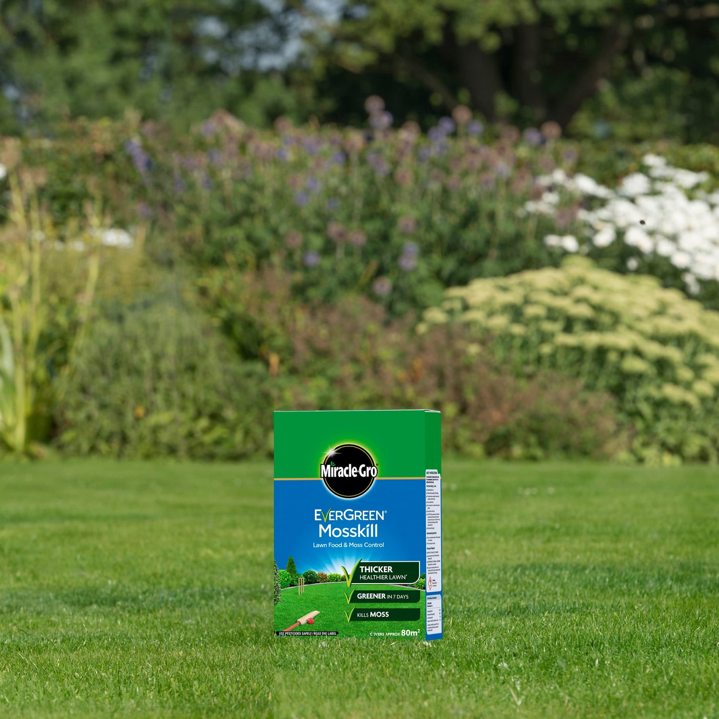 Miracle-Gro EverGreen Mosskill Lawn Food and Moss Control, 2.8kg, 80 m2, Brown