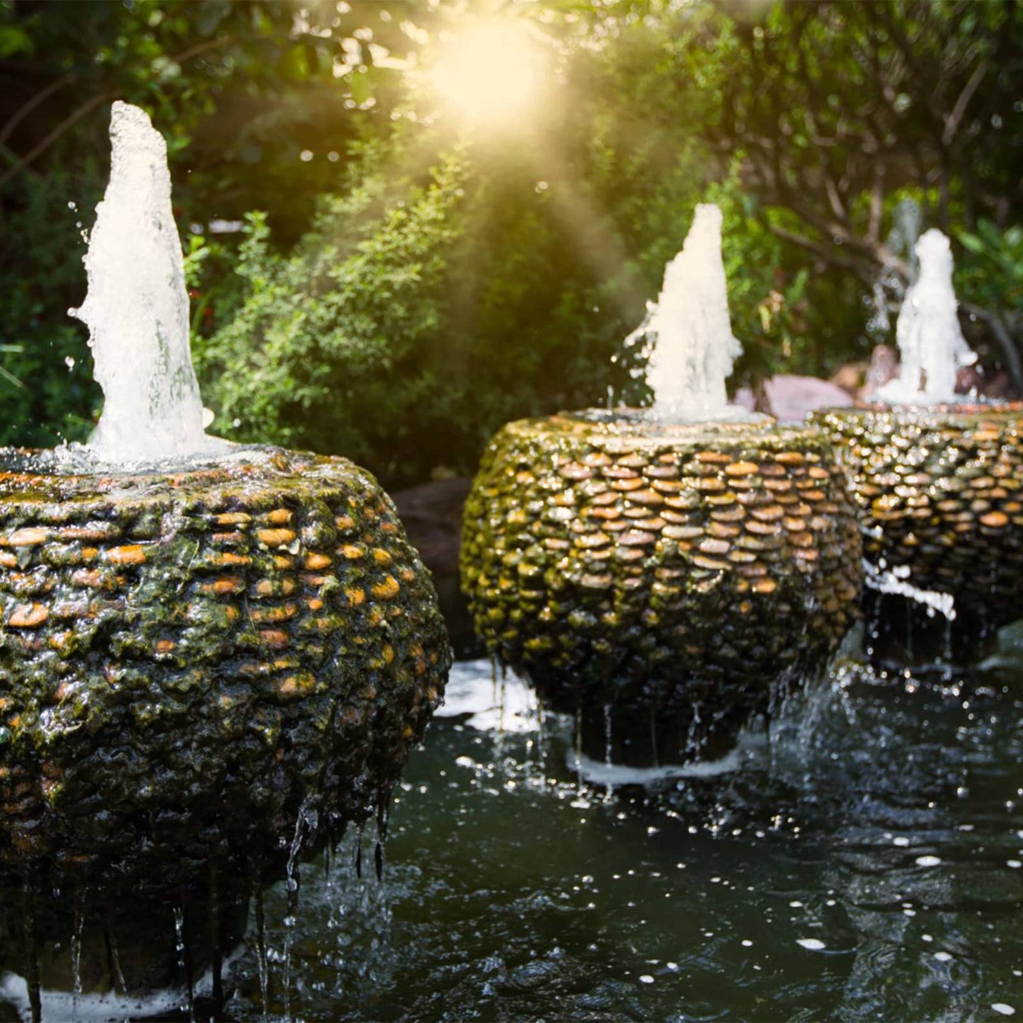 BARST Submersible Water Feature Pump,12V AC 450L/H Fountain Pump with 10m Power Cord & LED Light Ring for Aquarium, Pond, Birdbaths, Fish Tank JR-450LV