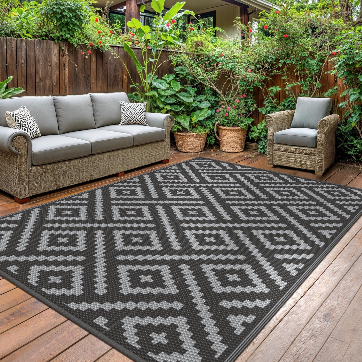 GENIMO Outdoor Rug Garden Rugs Waterproof Reversible Recycled Outdoor Carpet Washable UV Resistant Modern Area Rugs for Patios, Picnic, Backyard, 120 * 180cm, Black & Grey