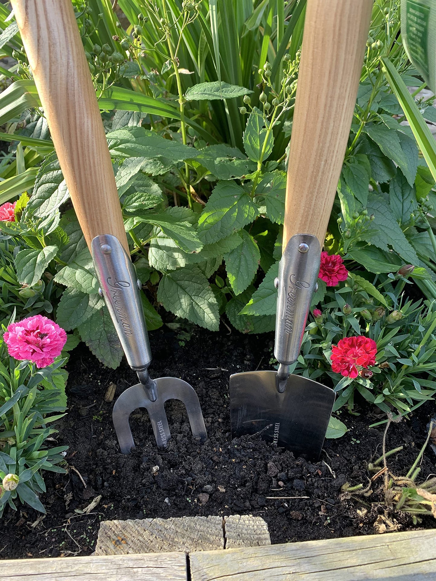 Garden Gift Set Long Handle Trowel & Fork Gift Set Stainless Steel Hand Tools Great gift for people with a back issues or the elderly