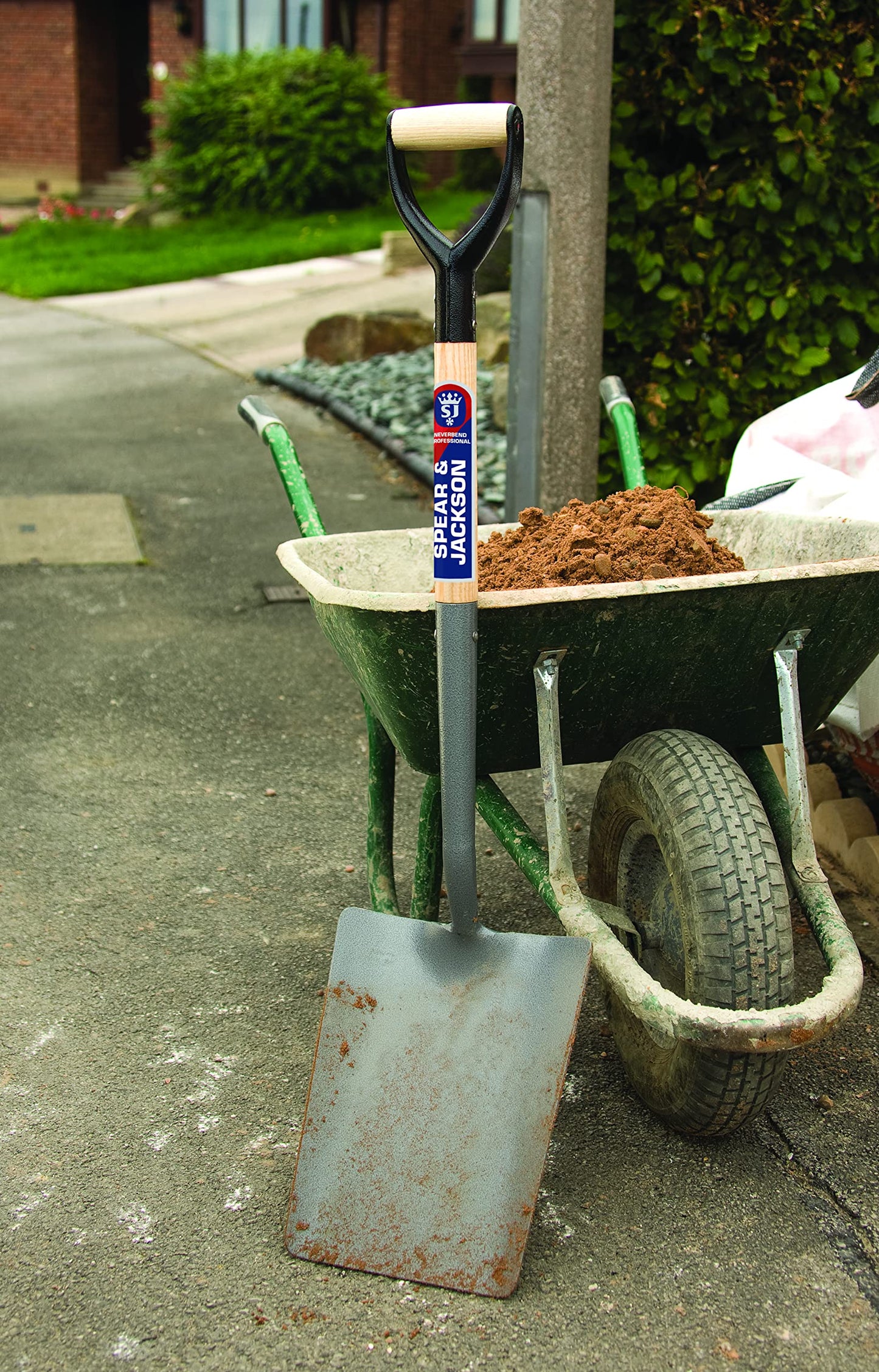 Spear & Jackson 2028RS Solid Socket Taper Mouth Shovel