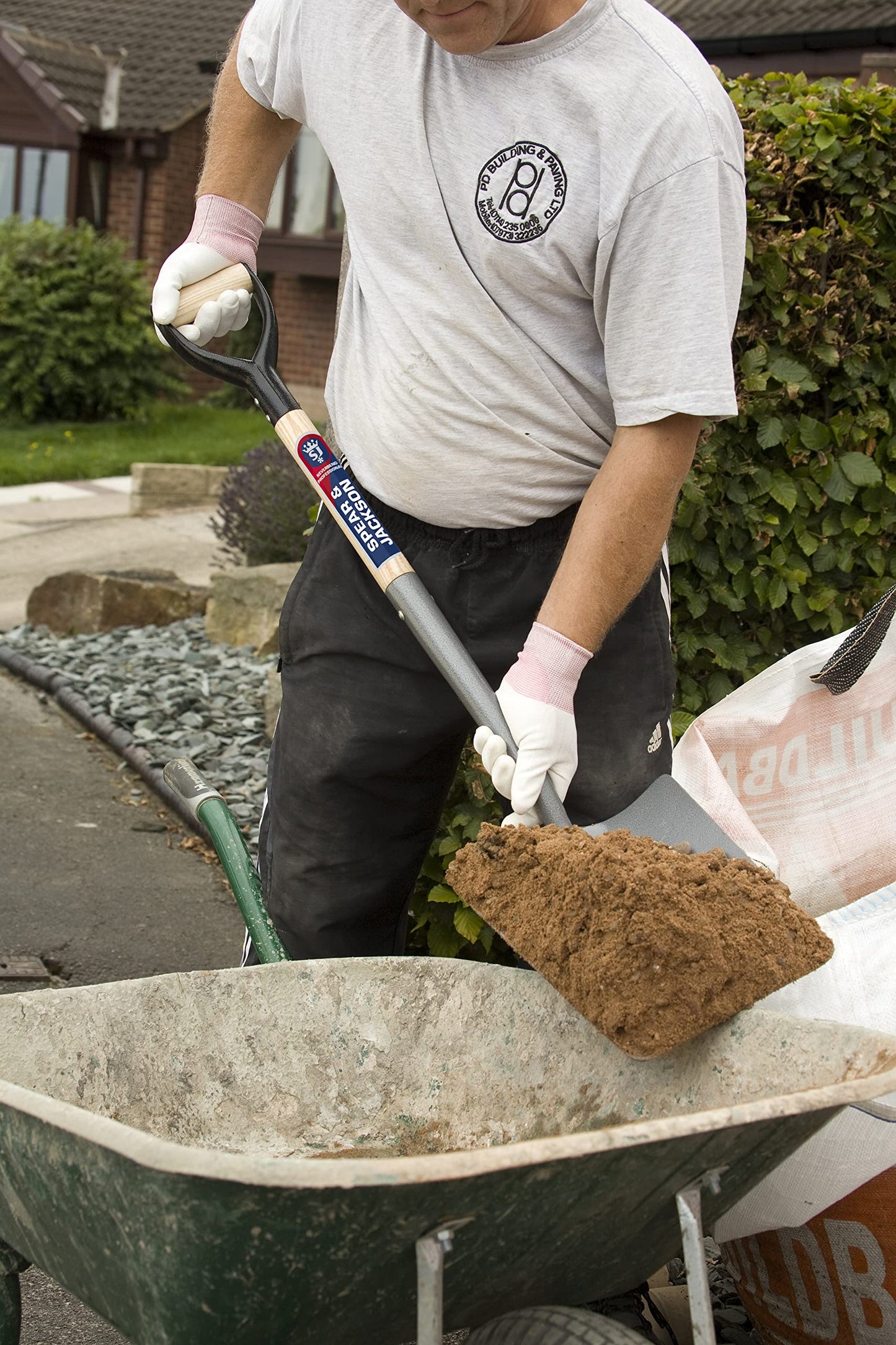 Spear & Jackson 2028RS Solid Socket Taper Mouth Shovel