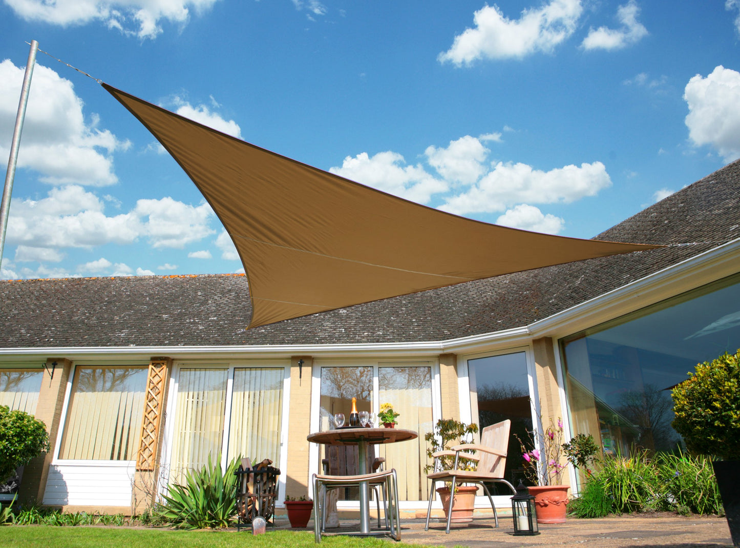 Kookaburra 2m Triangle Water Resistant Garden Patio Sun Shade Sail Canopy 96.5% UV Block with Free Rope(Mocha Brown)