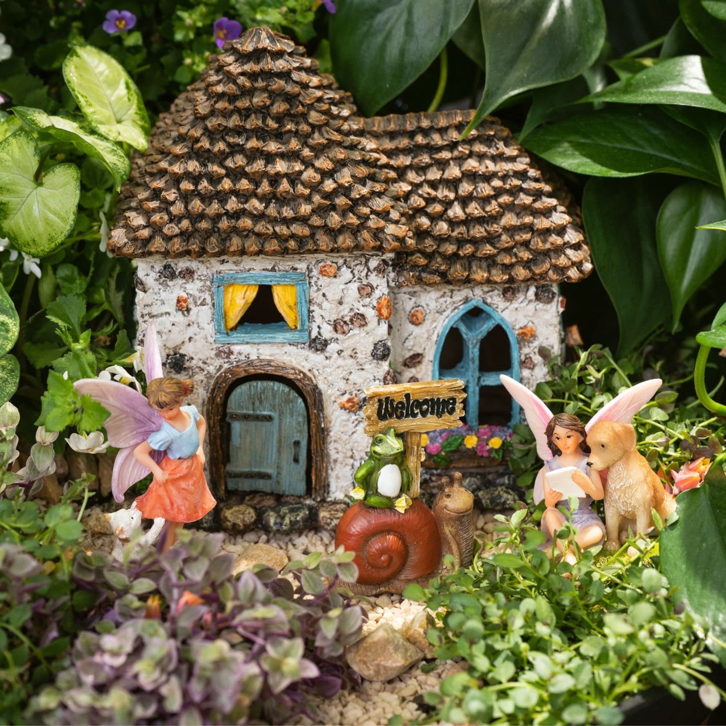 PRETMANNS Fairy Garden Fairy Houses - Garden Fairies Ornaments Outdoor, Fairies for Fairy Garden - Garden Fairy House Kit - Fairies House has an opening door - 15cm H