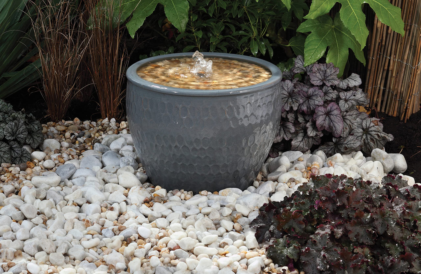 Blagdon Water Feature Pump with Auto Shut Off Sensor Prevents Burnout, Adjustable Flow Control, Reduced Cleaning, 3 Hose Fitting Adaptors, Pumps up to 650 Litres/Hour, Max Pumping Height 1.1m