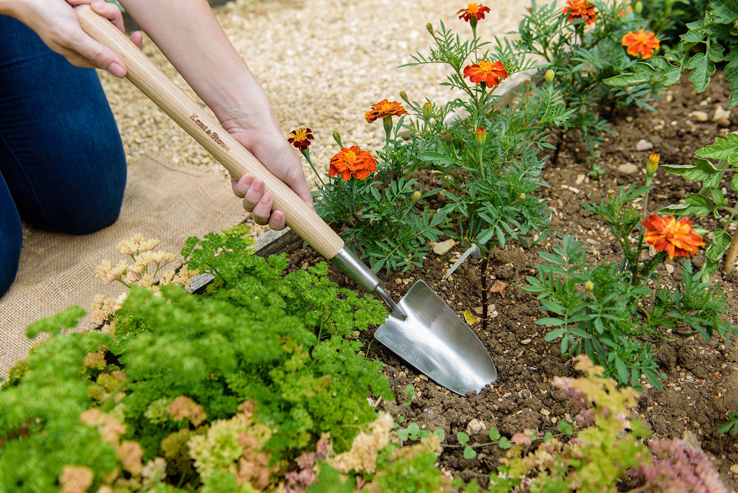 Bosmere R474 Haws Long-Handled Trowel, 28"