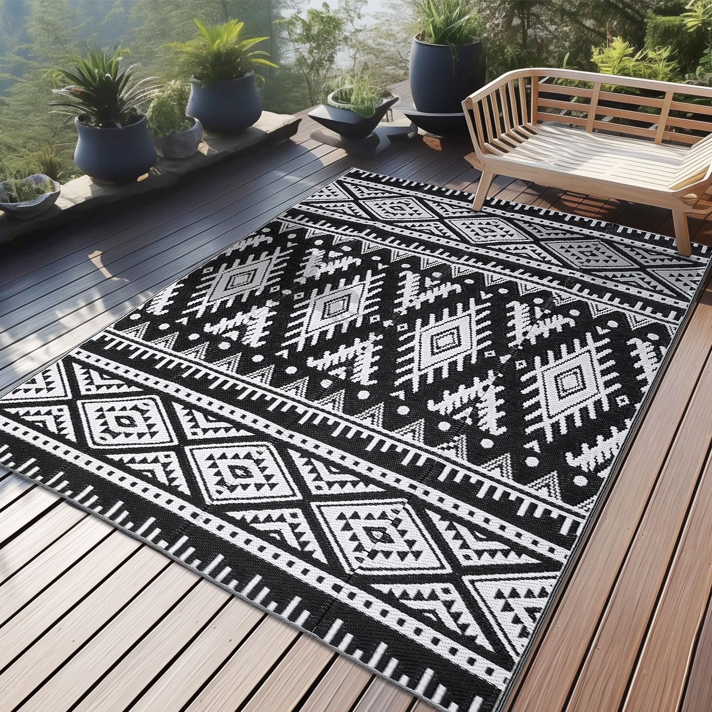 Homaxy Waterproof Outdoor Rug, Anti-slip Reversible UV Resistant Garden Rugs, Easy Cleaning Carpet Patio Area Rugs for Camping, Deck, Beach, Picnic, Backyard (120 x 180 cm, Black & White)