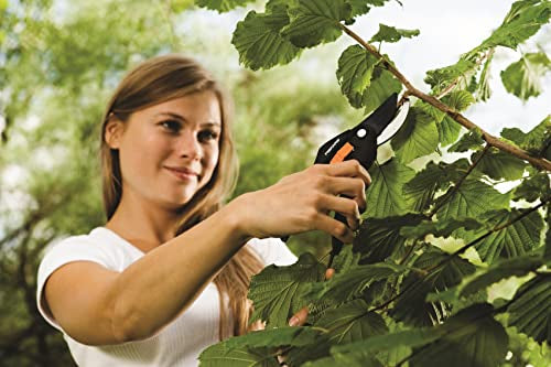 Fiskars SingleStep Pruner Bypass P26, Non-stick coating steel blades, Length: 20 cm, Cutting diameter: 2.2 cm, Black/Orange, SingleStep, 1000567