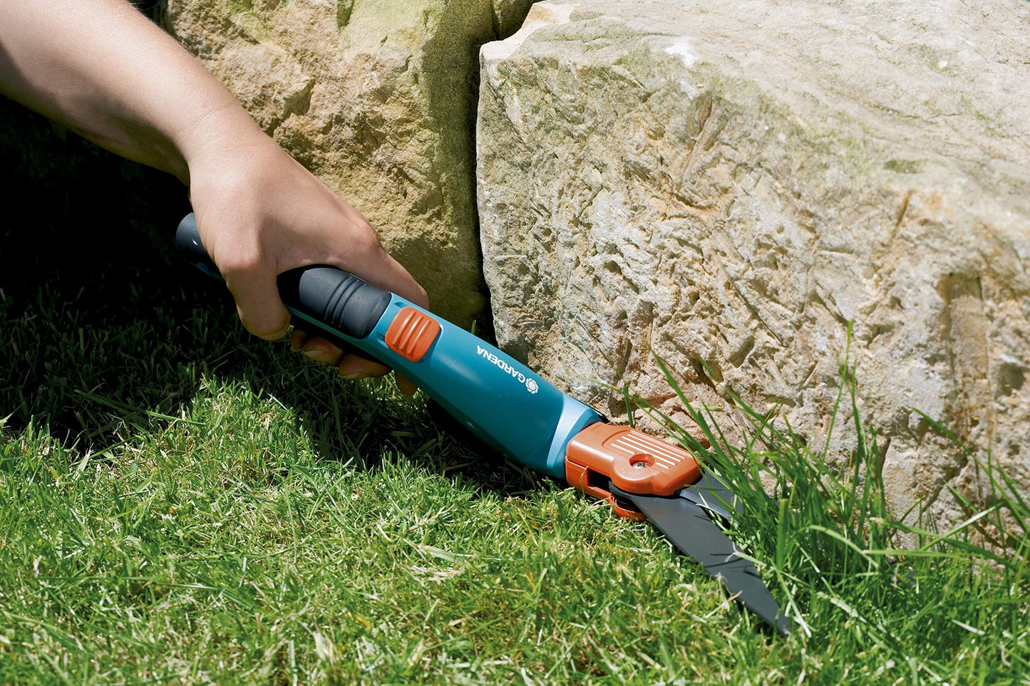 Gardena Comfort Grass Shears, rotatably: Lawn Trimmer 360 ° rotatable Cutting ambidextrous, Serrated for Precise Cutting, Non-Stick Coating, Comfort Grip (8734-20)