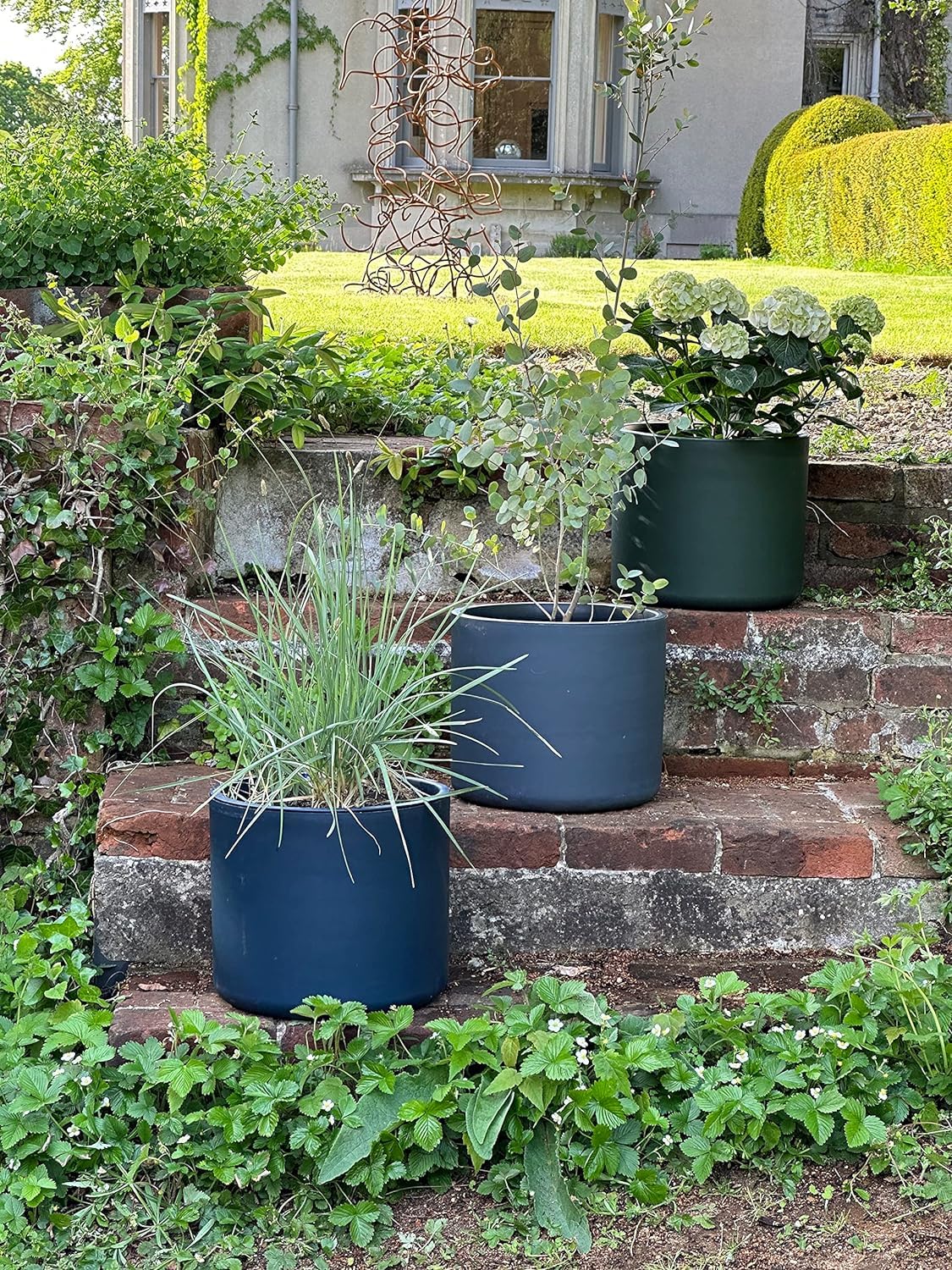 Gardenesque Ecomade Planter 35cm, Dark Green, Reclaimed Ocean Waste Plastic, Eco-Friendly, UK-Made Pot for Indoor & Outdoor Use, Lightweight, 35 x 35 x 30cm