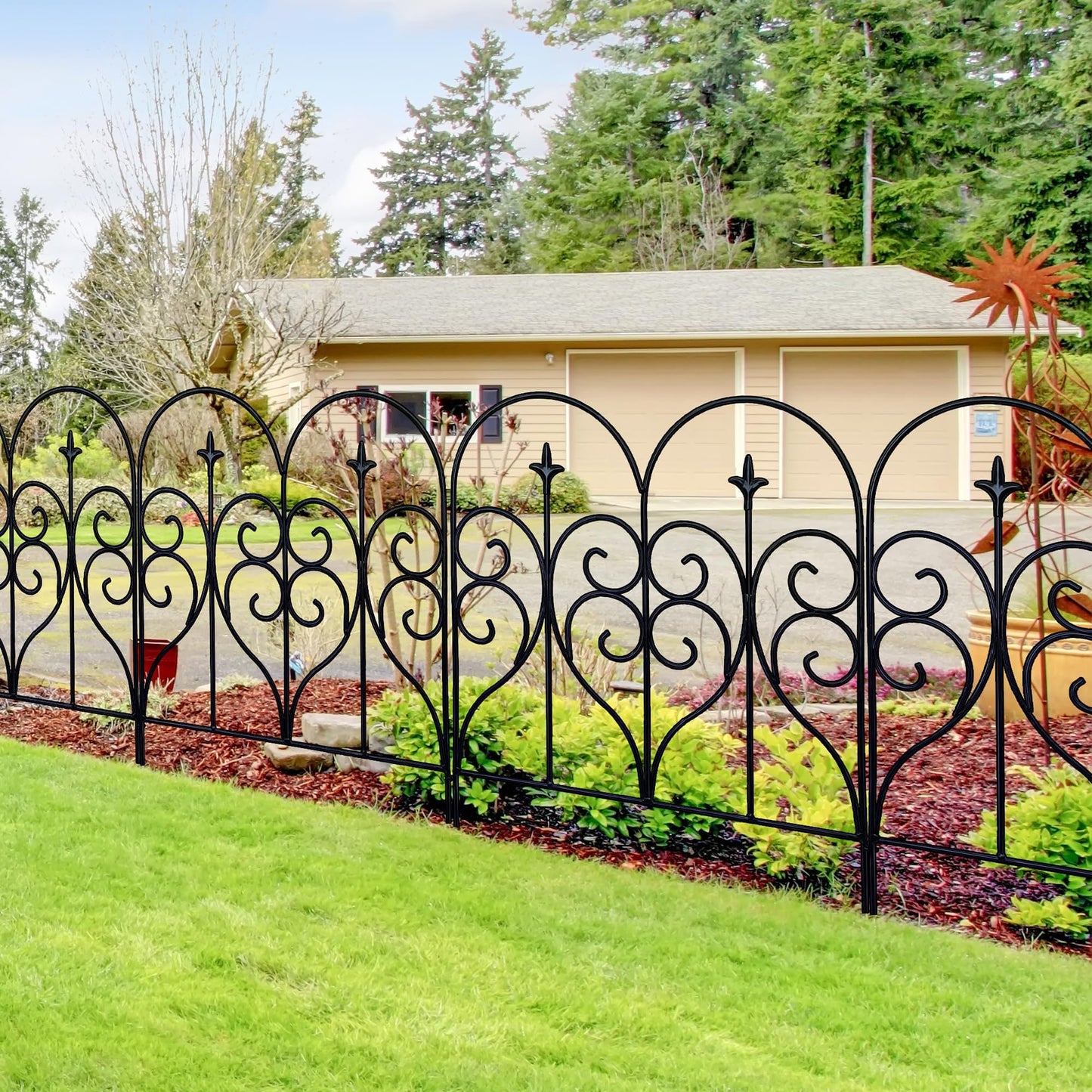 Thealyn Decorative Garden Fence 81cm (H) x 6m (L) Fence Panels Rustproof Metal Dog Fence Animal Barrier, Garden Fencing Panel Border for Yard Patio Flower Bed