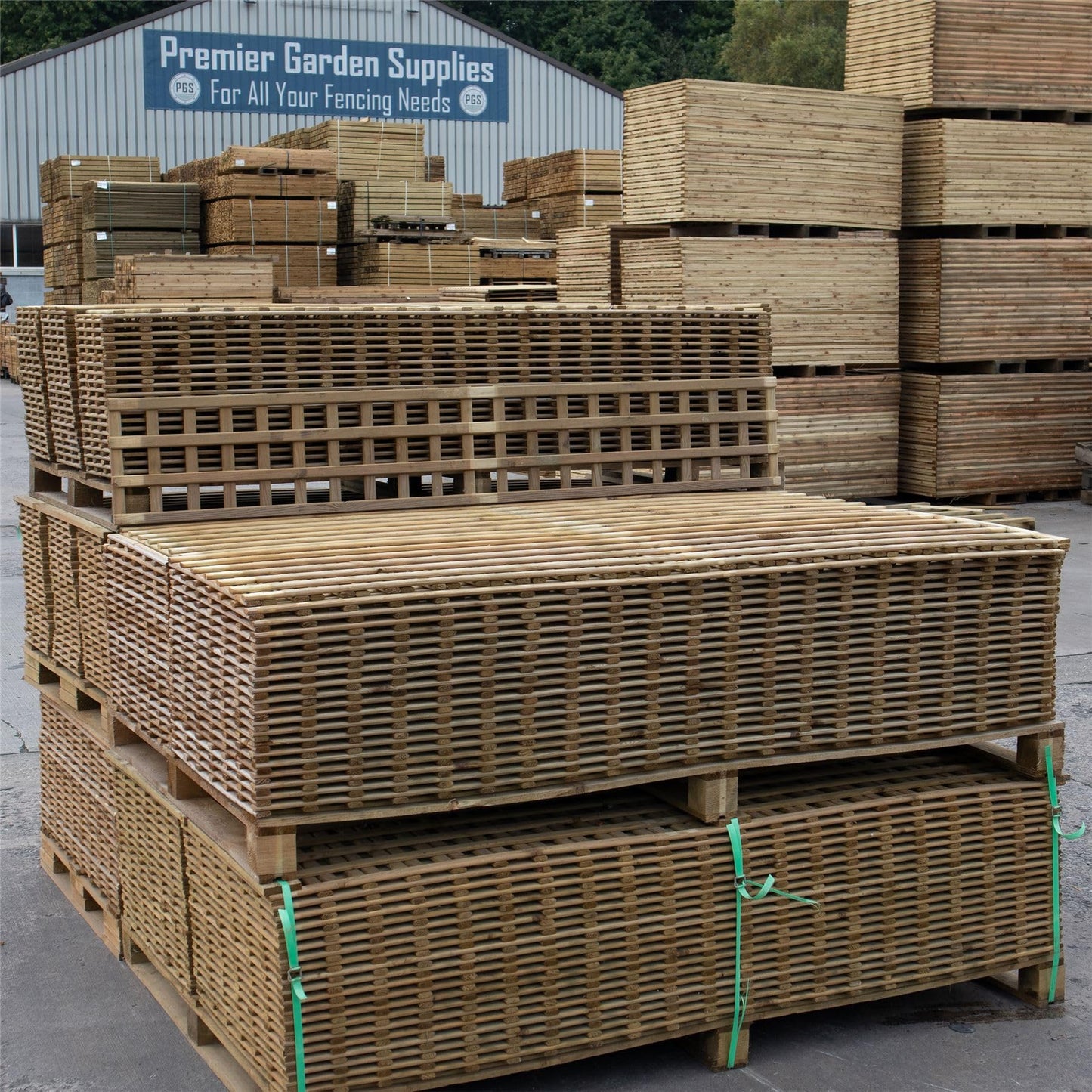 Premier Garden Supplies ELITE WALL SQUARE TRELLIS Pack of 5 Frameless Panels [Width 6ft (183cm) x Height 1ft (30cm)] Made with 8mm x 20mm Rounded Edge Smooth Laths