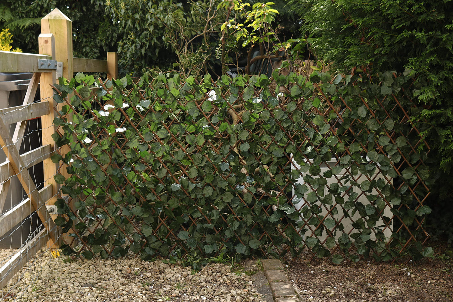 GOLDBEARUK Decorative Trellis - Articifial Leaves Garden Screen - 1m X 2m - Balcolny Privacy Expandable Hedge (Single Piece)