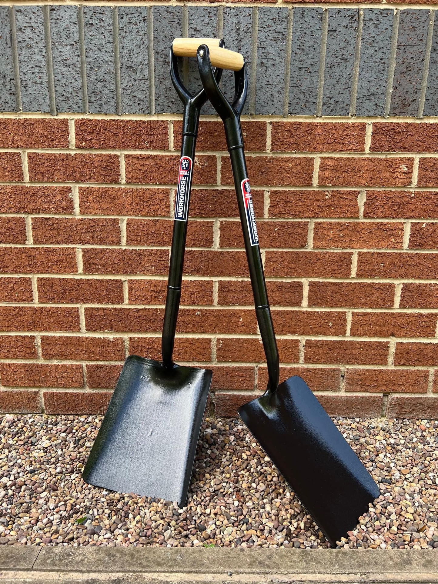 Spear & Jackson 2000WORK Workhorse No.2 Taper Mouth Tubular Shovel, Black