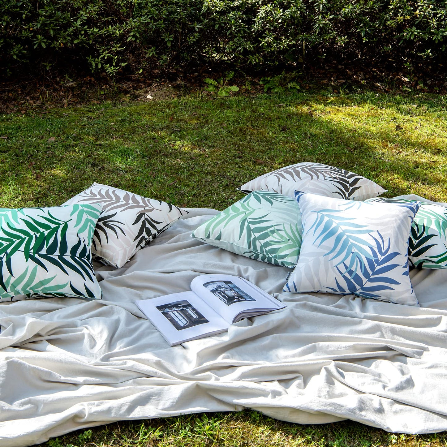 MIULEE Outdoor Cushion Covers Waterproof Polyester Throw Pillow Cover Square Decorative Pillowcase with Leaf Patterns for Garden Sofa Livingroom Bedroom Tent Park 2 Pieces 18x18 Inch Green Grey