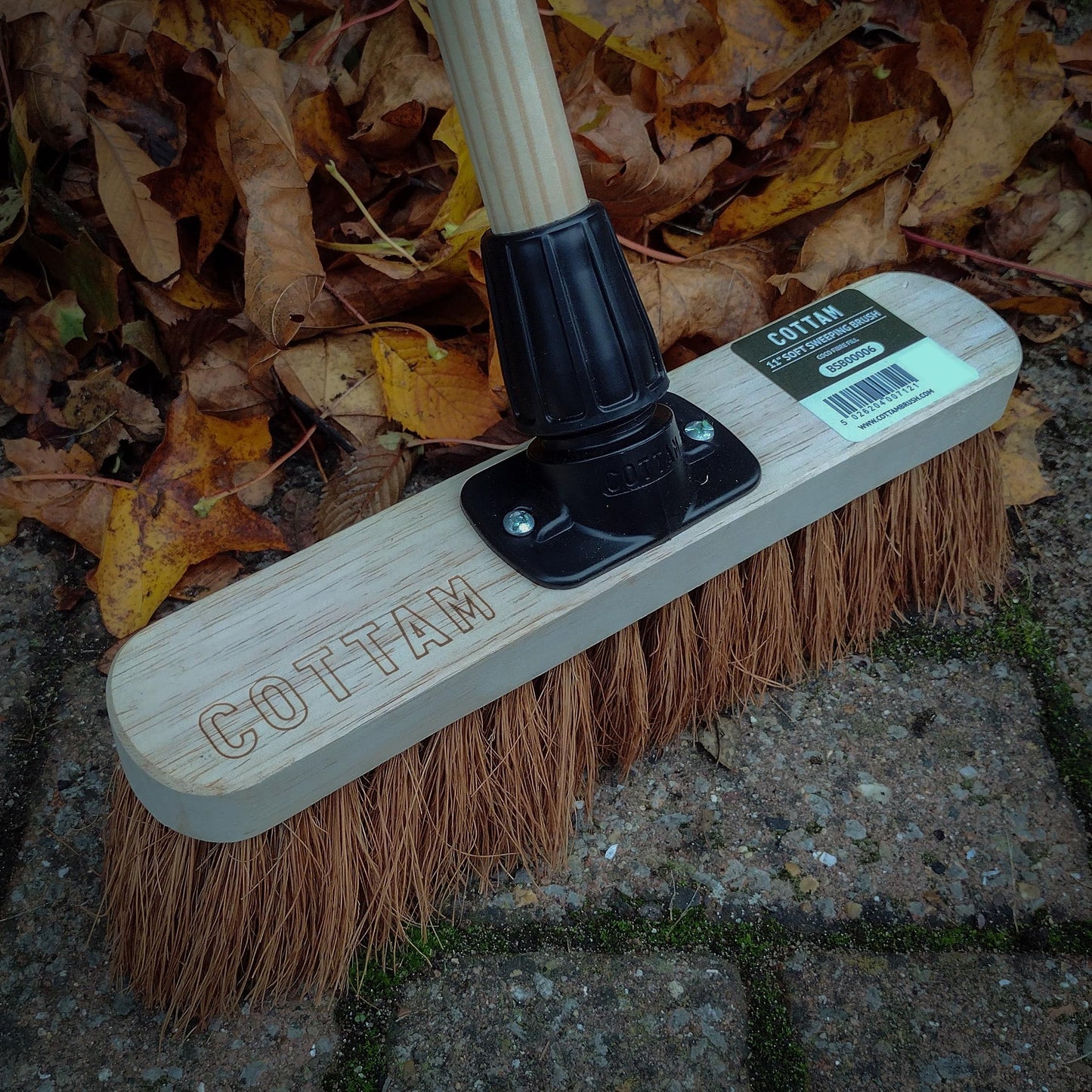 COTTAM Soft Sweeping Broom Head | Soft Sweeping Brush | 11 Inch | With Easy Broom Shank Connector - No Tools Required!