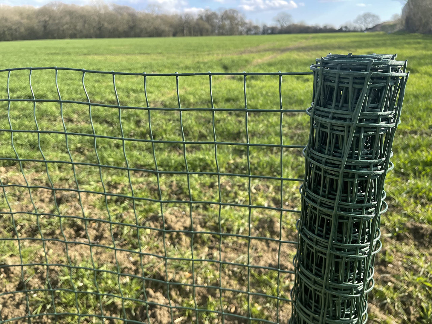 Suregreen Plastic Mesh Fencing | 1m x 5m | 50mm Holes | Green | Plastic Garden Fencing Mesh, Netting For Garden Fences, Plant Support, Tree Guards, Mesh For Climbing Plants, Vegetables, Pets