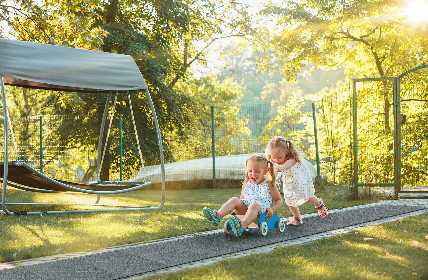 FiNeWaY 9pc Garden Plastic Tiles – Interlocking Non-Slip Walkway Floor Path Patio – Weatherproof – Decorate Garden Vegetable Plot Or Terrace (9pc Grey)