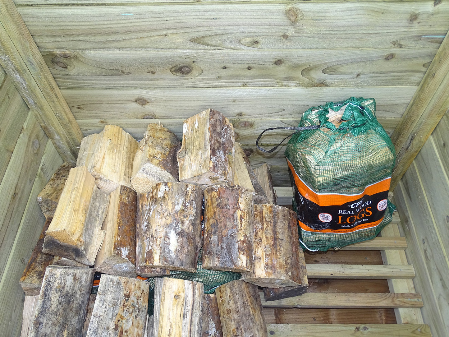 Wooden Log Chest Storage (1.14 cubic meters capacity) (W-127cm, H-104cm, D-87cm) (Light Green (Natural))