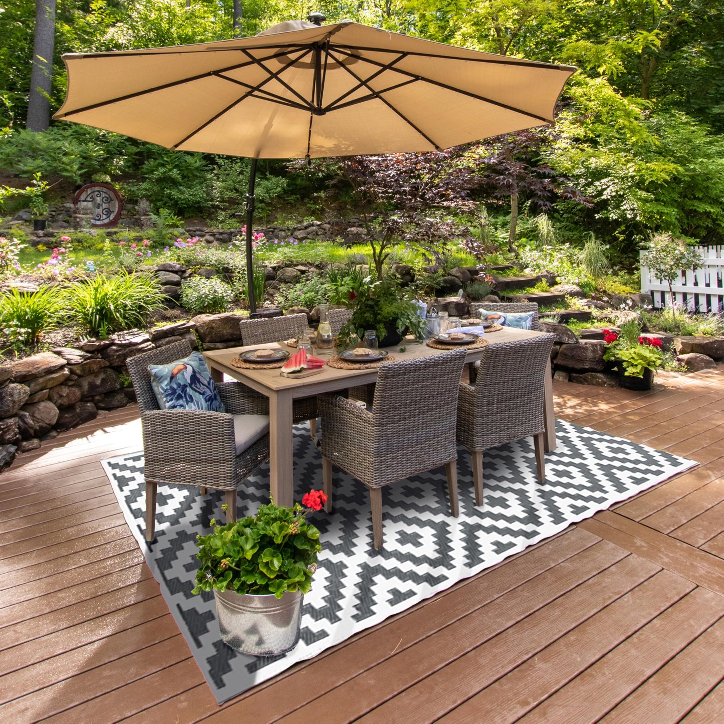 Marco Paul Large Outdoor Garden Rug Reversible Recycled Plastic Camping and Picnic Rugs, Patio, Decking Stain And Water Resistant Alfresco Grey Aztec Mat 150 x 210cm