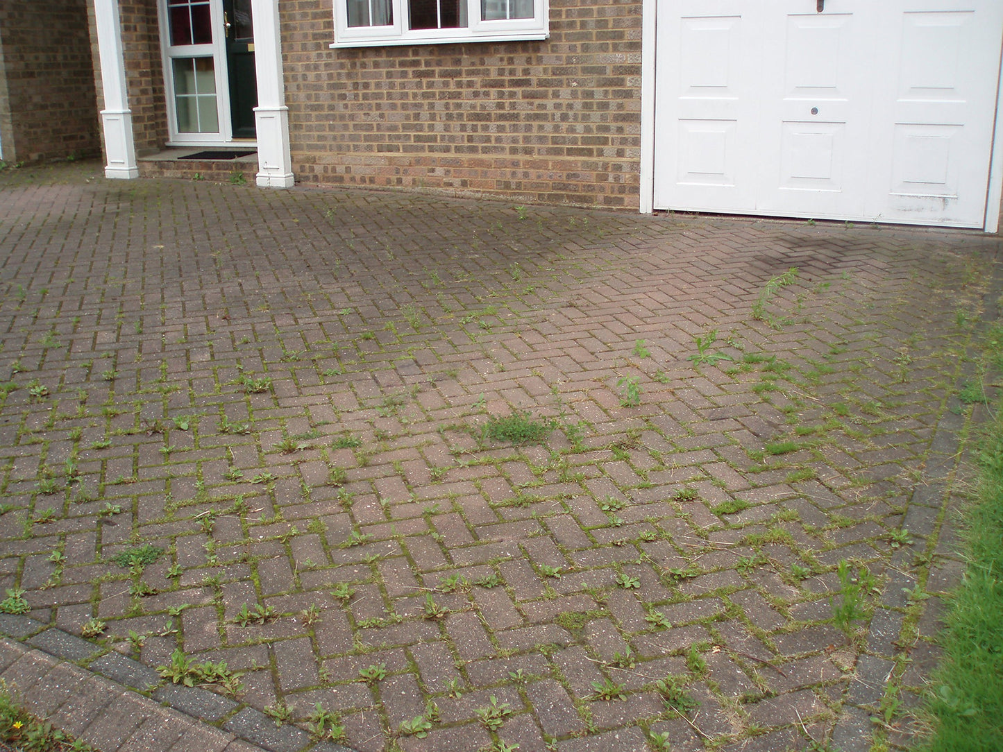 Smartseal Block Paving Sealer - Matt Finish - Easy to Apply, Block Paving Sealant. Durable Sand Hardener & Weed Inhibitor – Best Block Paving Sealer for Driveways, Paths & Patios (25 Litre)