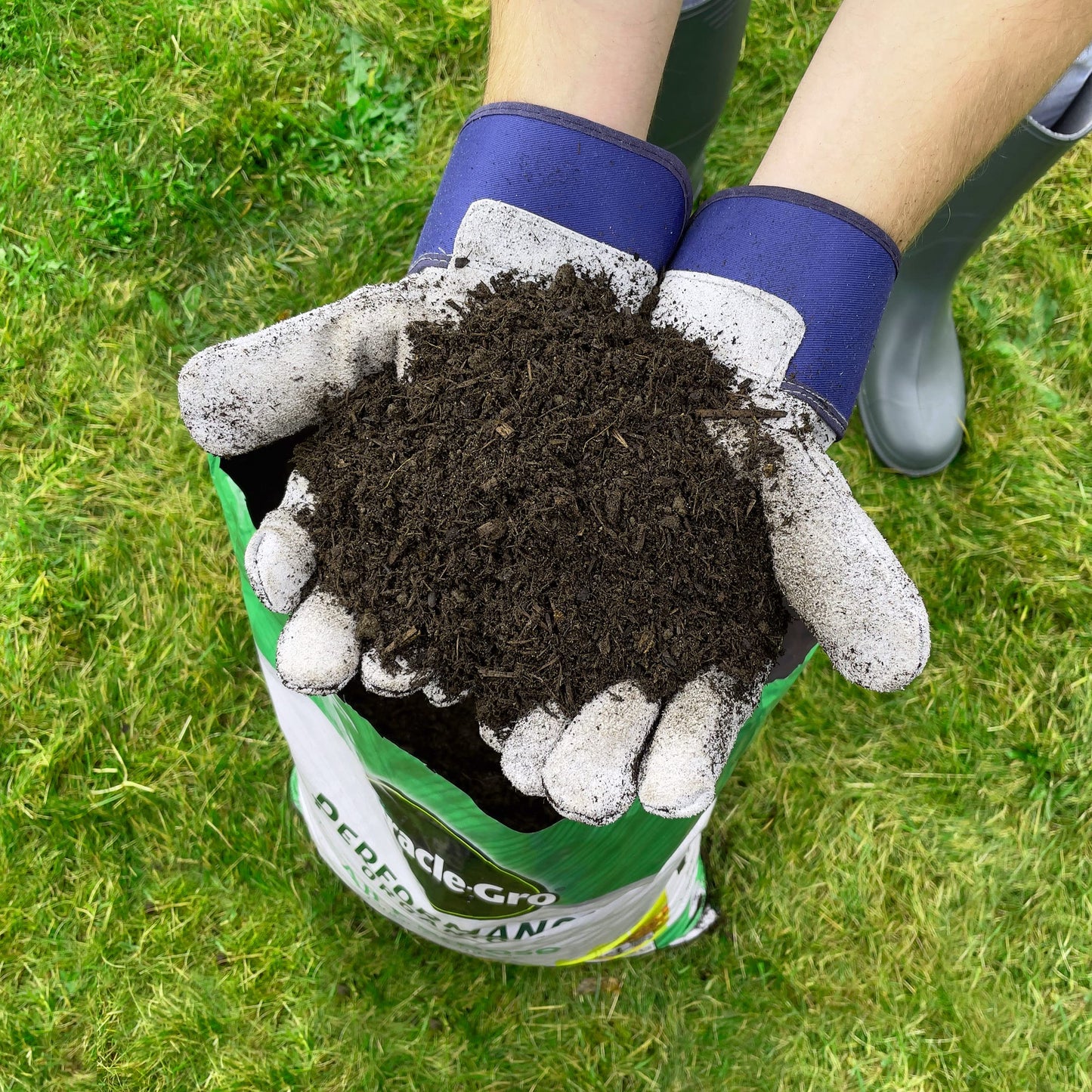 Miracle-Gro Performance Organics All Purpose PEAT FREE Compost, 40L