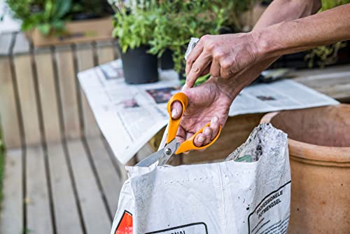 Fiskars Universal Scissors S92, Length: 18 cm, Stainless steel blade/plastic handles, Classic, Orange, 1000555