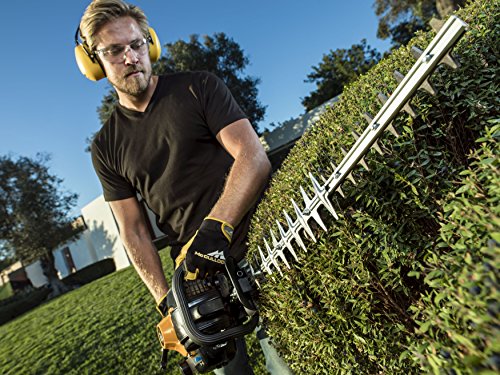 Mcculloch HT 5622 Petrol Hedge Trimmer: 22 cc, 56 cm Cutting Blade, 22 mm Blade Gap, Dual Action Blades, Soft Start, Handle Anti-Vibration System, Easy Starting