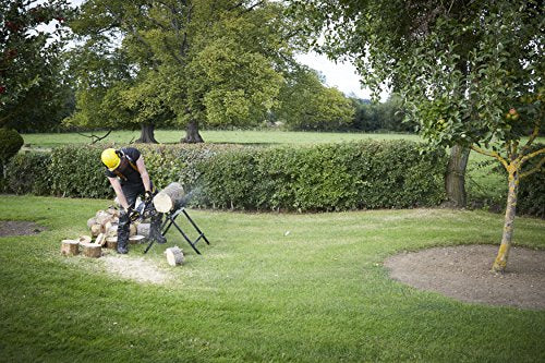McCulloch CS 35S Petrol Chainsaw: 35cc, 14 Inch Bar Length, 52 Drive Links, Anti-Vibration System, Low Weight, Fully Assembled